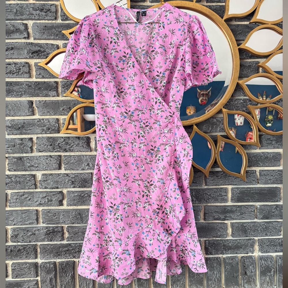 Vero Moda Pink Floral Mini Dress - Picture 2 of 7